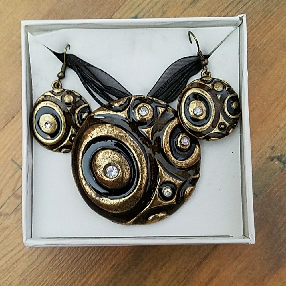 New Necklace and Earring set
